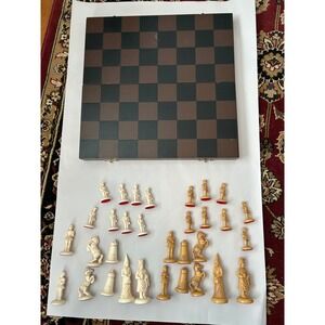 Vintage Wooden Leather‎ Chess Set Made in Italy Carved Plastic Pcs Velvet lined